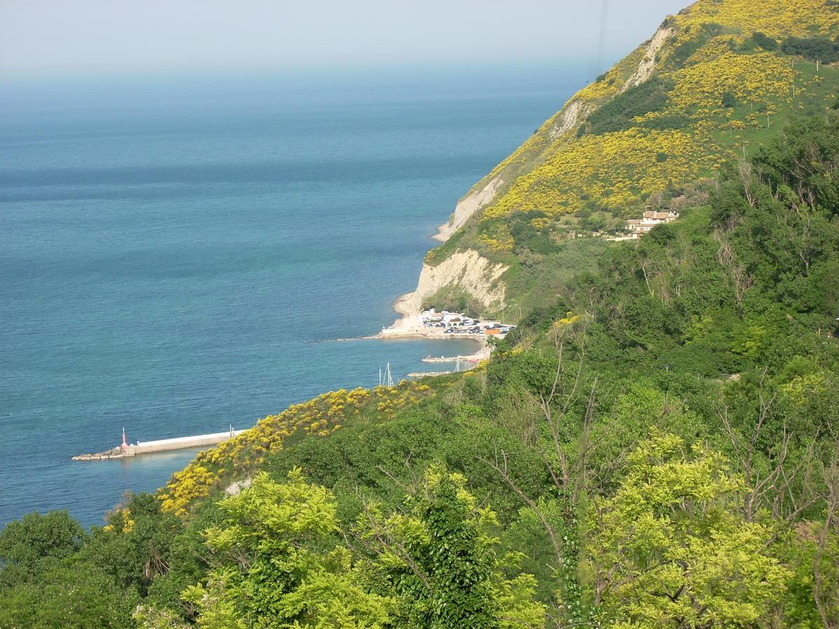 Casamare Gabicce Aparthotel Gabicce Mare Exteriör bild